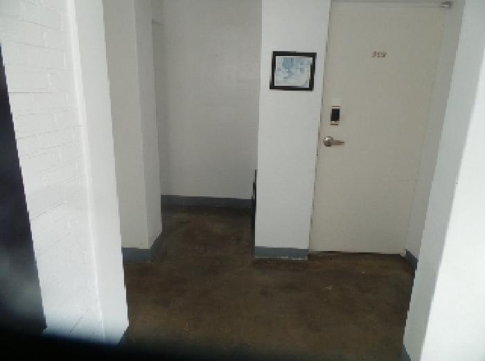 사진8번 [목록번호2번 부동산 내부 전경]