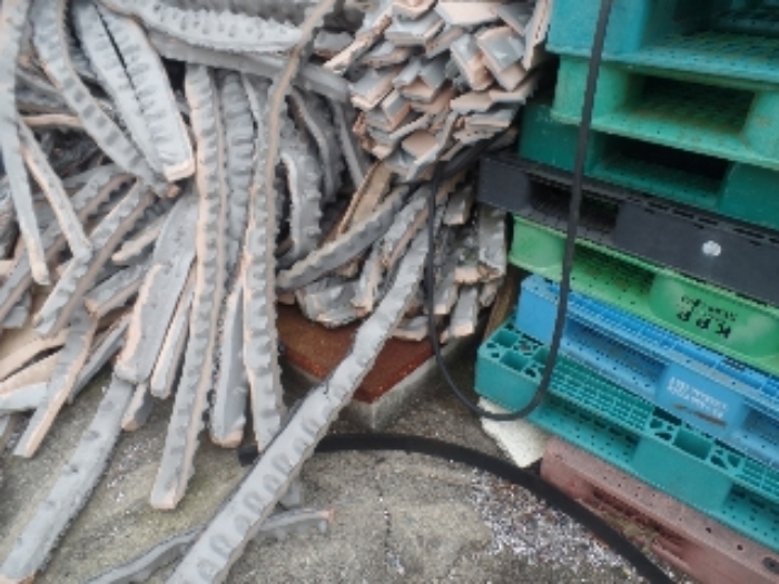 제시외 ㄹ.관정 1식