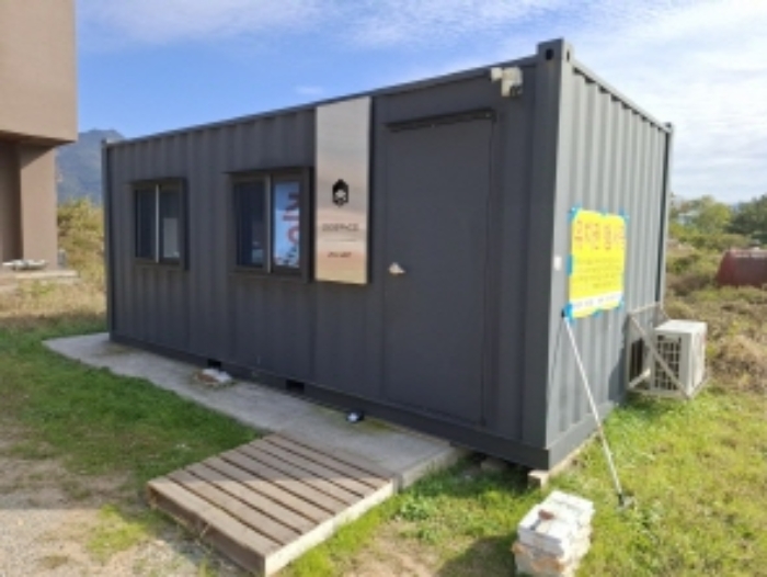 물건번호1 유치권 행사중인 컨테이너.