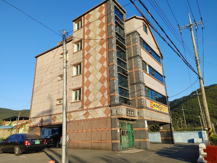 기호 2 건물전경