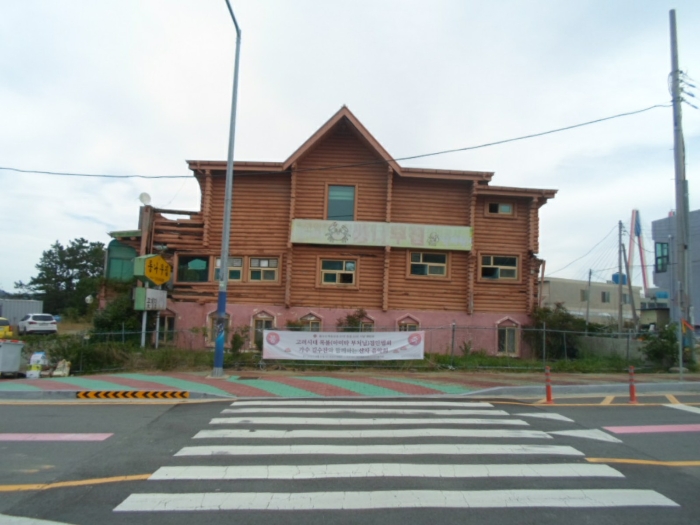 기호 4(가) 건물 전경 (남서측에서 촬영)