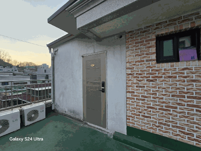 제시외 건물 ㉠ (주거용 501호)