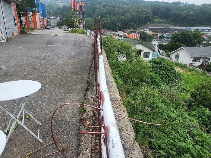 기호(2)토지(일영리 64-42)
동측 법면 부분 전경