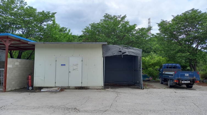 제시외 건물 4. 및 제시외 건물 5.