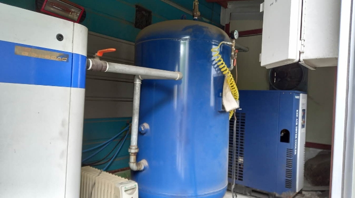 제시외 건물 9.(내부, 콤푸레샤) 