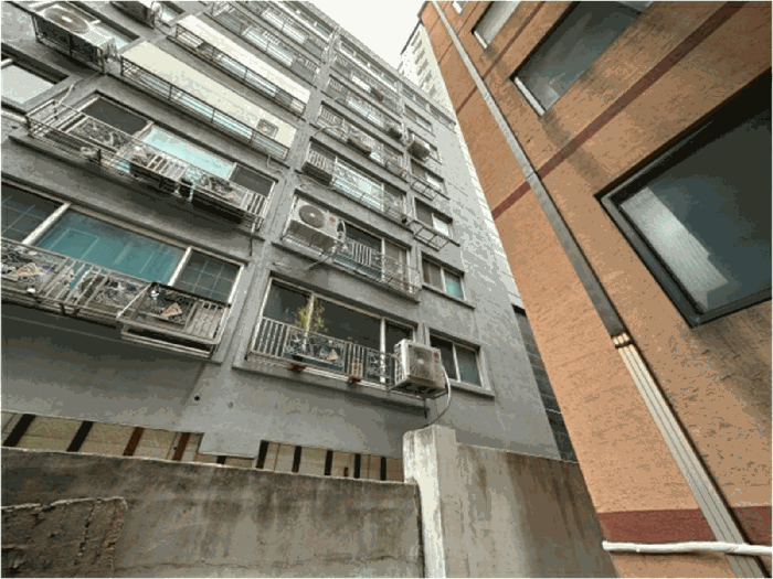 본건 건물 전경