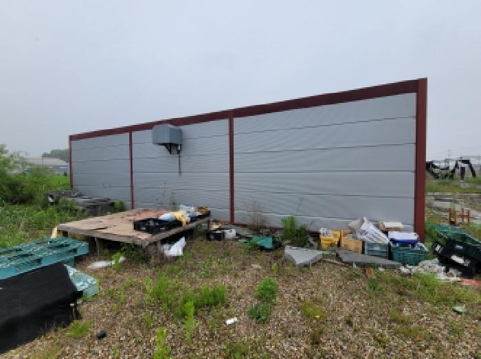 목록 1. 토지내에 소재하는 제시외 창고건물 2