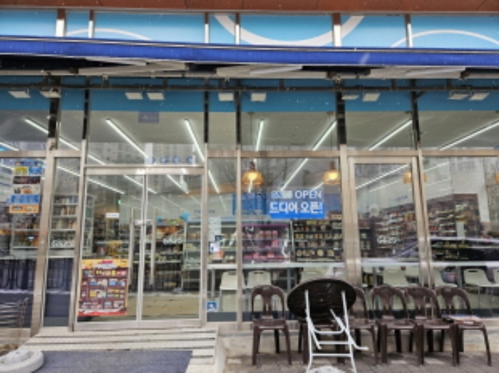 편의점(111호~113호), 1개의 호실로 사용