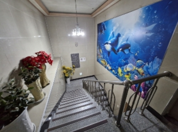 지하2층 여탕으로 내려가는 계단