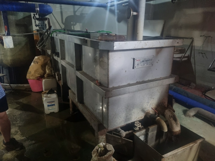 지하 4층 기계실 소재 폐수열회수기