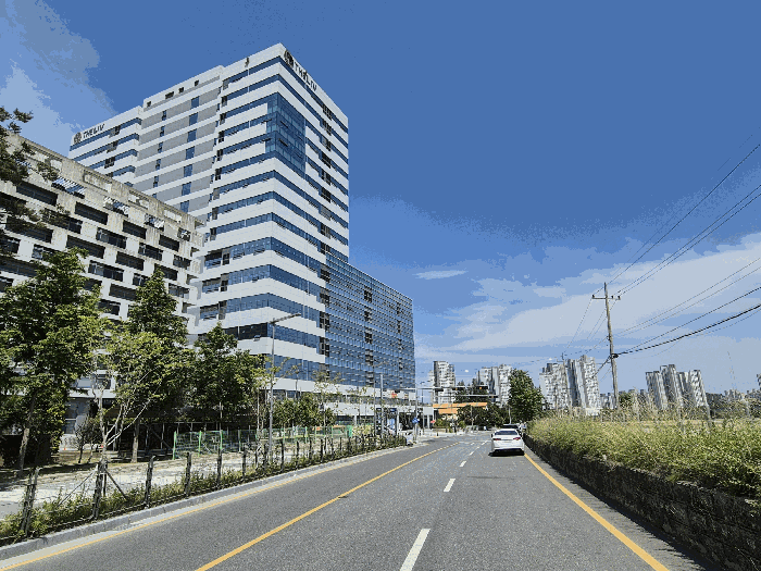 본건 건물전경 및 주위환경