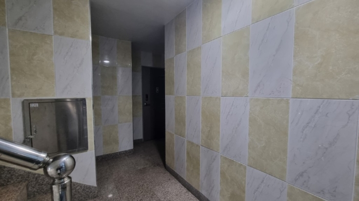 기호 나) 2층 복도