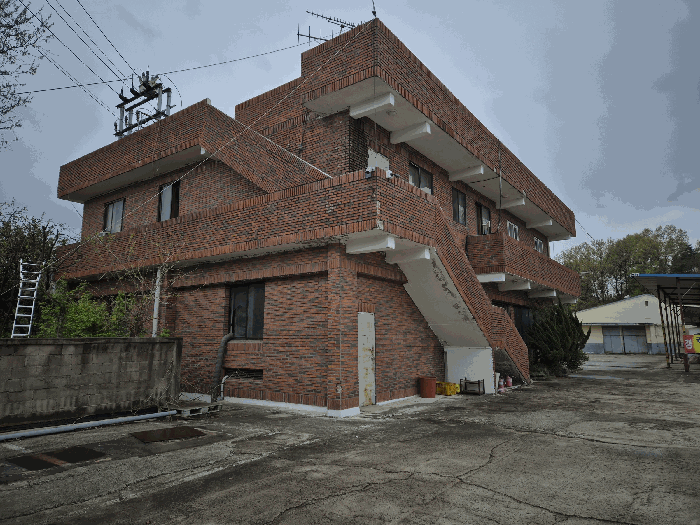 기호 3)가 건물 전경