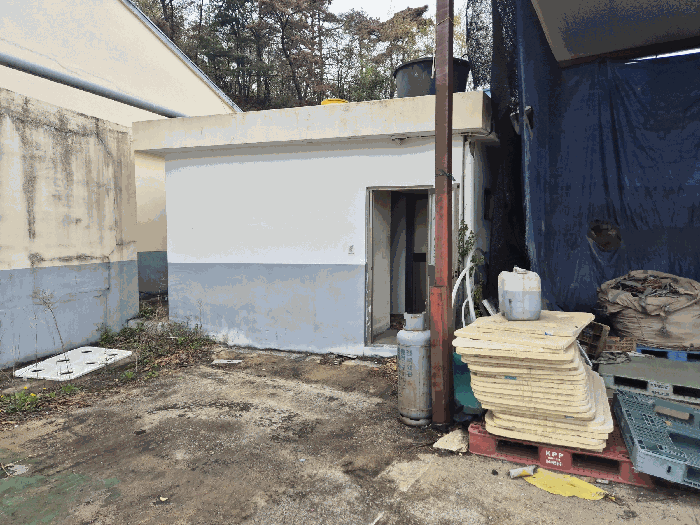 기호 3)라 건물 전경