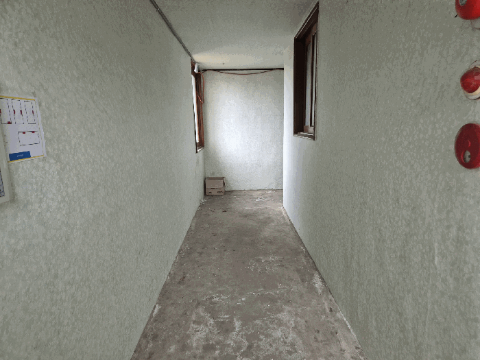 기호 3)가 건물 2층 내부