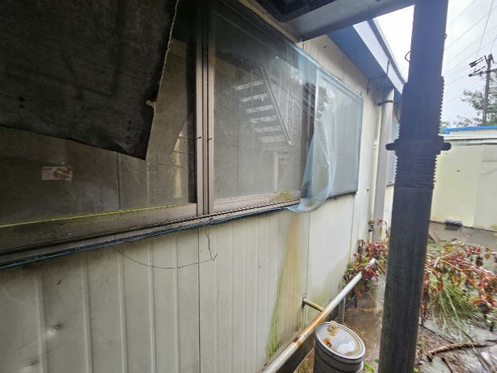 【 제시외물건 기호a) 】