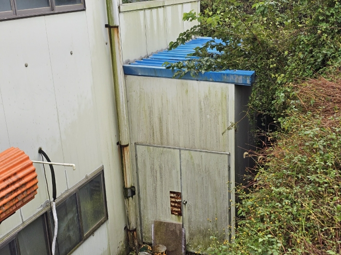 【 제시외물건 기호d) 】