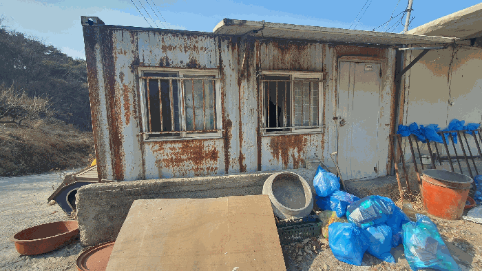 제시외 건물(2-10) 전경