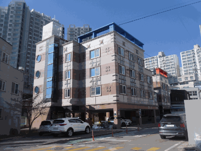 본건 전경(촬영위치: 남동측)