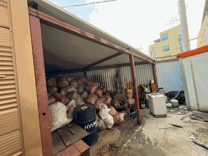 제시외건물 ㄷ)