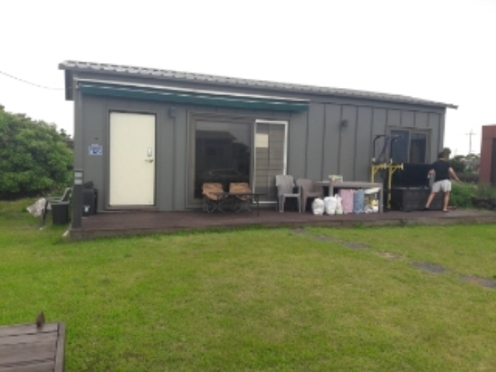 소재지1.(신천리 396-15) 대지 및 지상 제시외 건물(ㄱ)