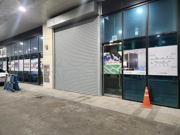 기호 3)(1층씨비-108호) 입구(산업용 문 설치)