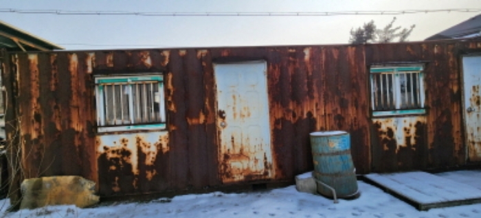 목록1 소재 제시외2 컨테이너 전경