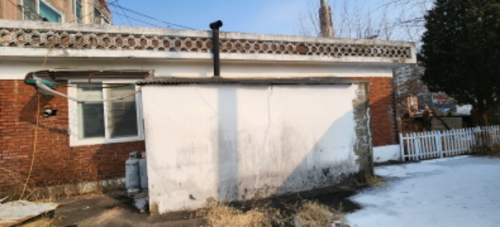 목록1 소재 제시외4 블럭조 창고 전경