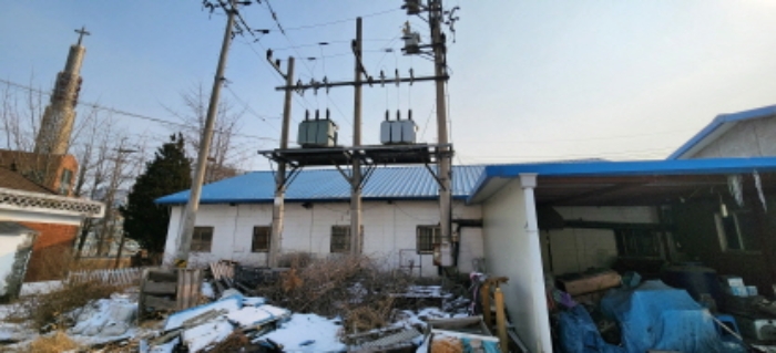 목록1 소재 제시외5 변압기 전경