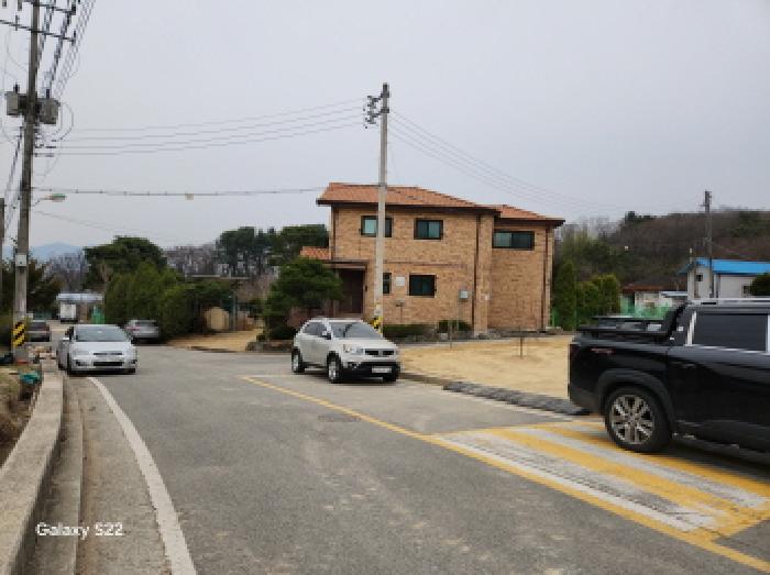 이건 부동산 부근 전경