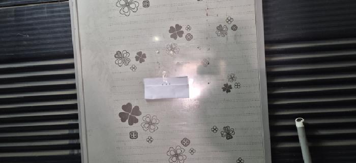 전유세대 출입문(목록4, 지하층)(현황조사 안내문 부착)