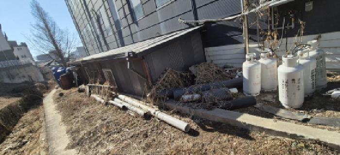 토지 전경도(목록3, 나동)