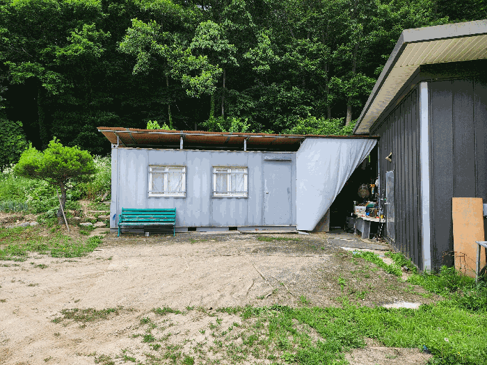 본건 기호(1) 지상의 제시외컨테이너