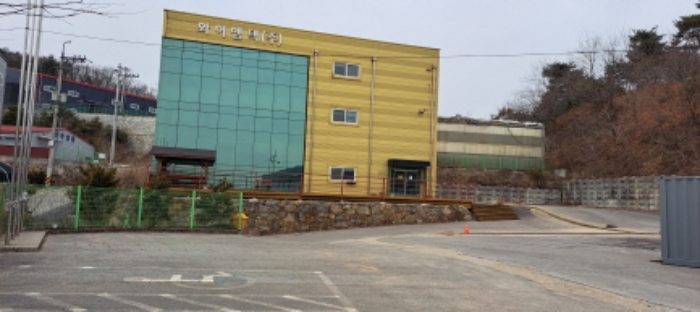 목록3 나동 공장 건물 전경