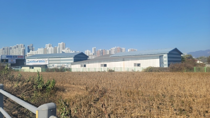 본건 전경(남동측 촬영)