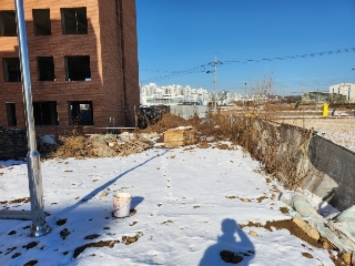 목록1 토지 및 목록2 건물 전경