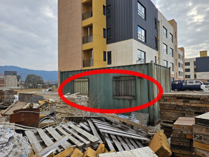 제시외건물㉢ 전경