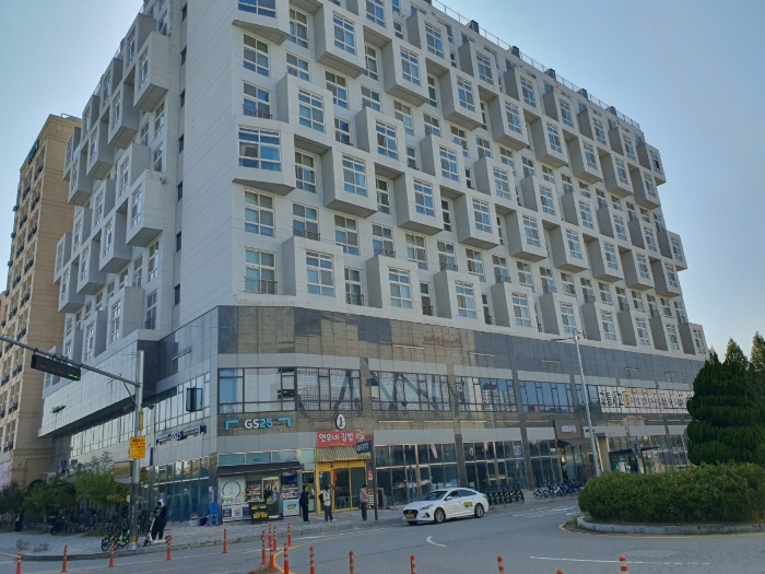 본건 건물 전경