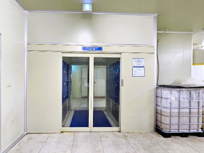 본건 건물 내부(1층) - 제시외 클린룸설비