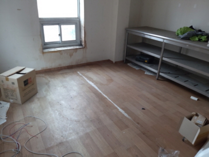 * 본건 목적물 부속건물 2층 내부 전경