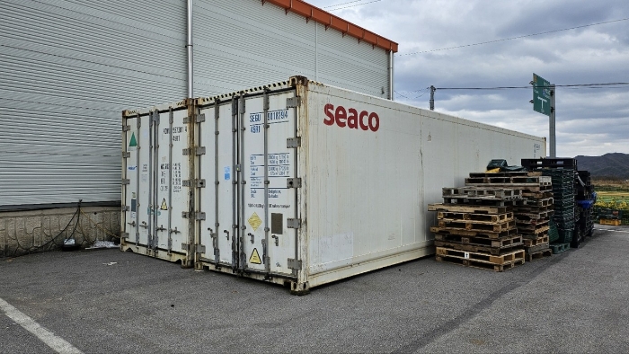 철컨테이너 2동