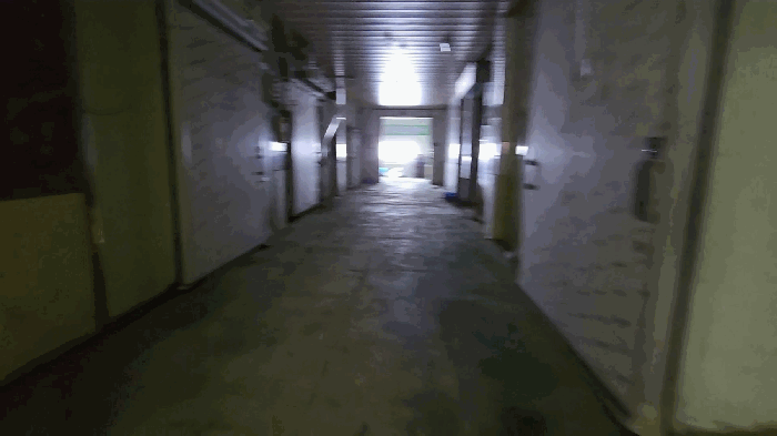 기호 4 건물 가동 내부