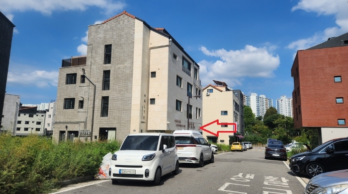 본건 전경_남서측에서 촬영