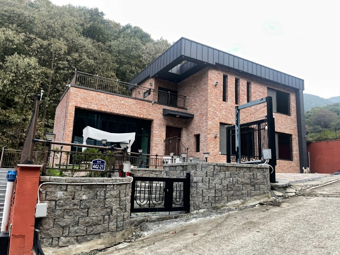 본건전경 (서측촬영)