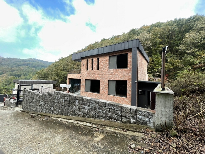 본건전경 (동측촬영)