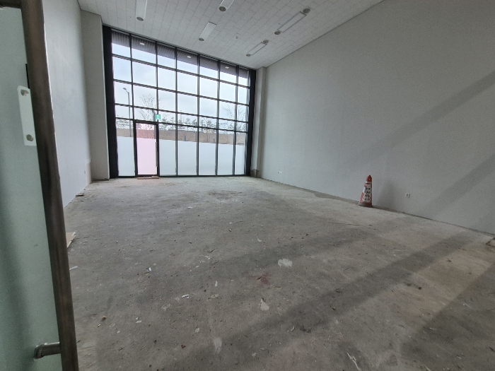 본건 내부 전경