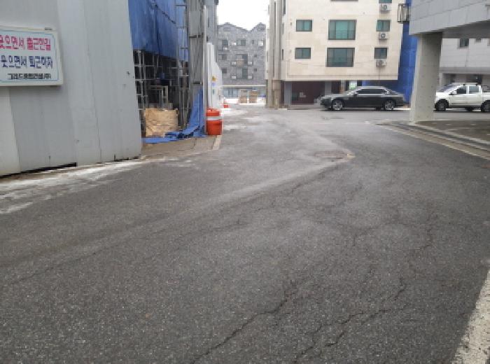 * 본건 목적물 5. 도로 전경