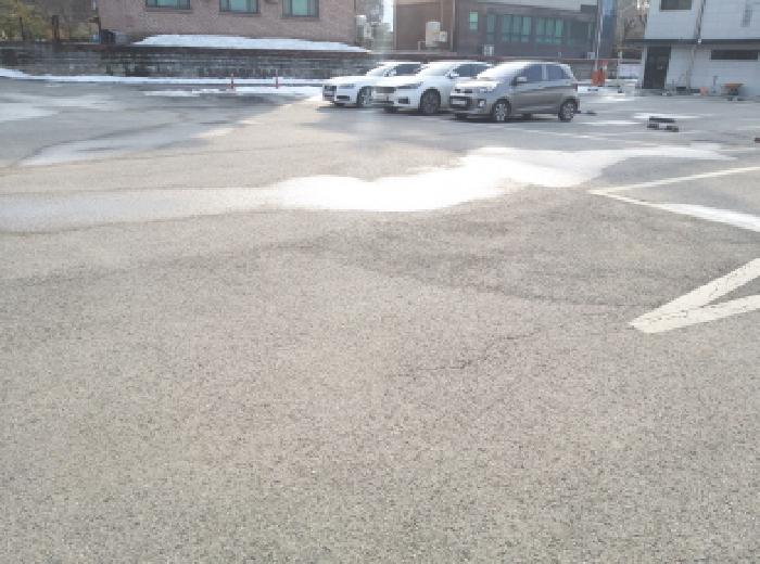 * 본건 목적물 11. 전경(주차장)