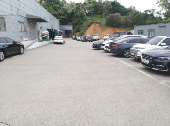 * 본건 목적물 1. 전경(주차장)