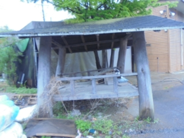 목적물 1번에 목조 기타지붕 휴게실